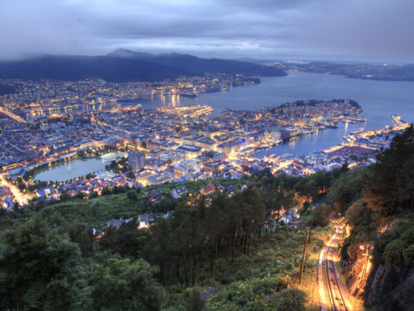 Private Transfer: Karmoy to Bergen