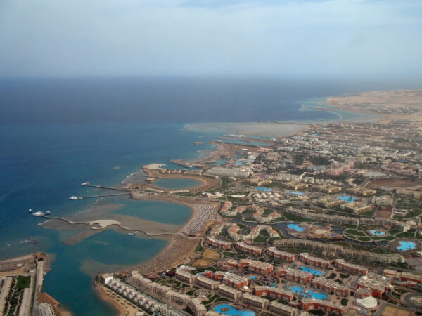 Private Transfer: Cairo to Sahl Hasheesh