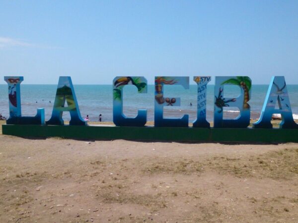 Private Transfer: La Ceiba to Toncontin International Airport