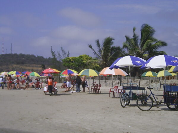 Private Transfer: Ambato to Montanita