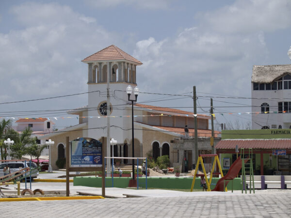 Private Transfer: Rio Lagartos to Puerto Morelos