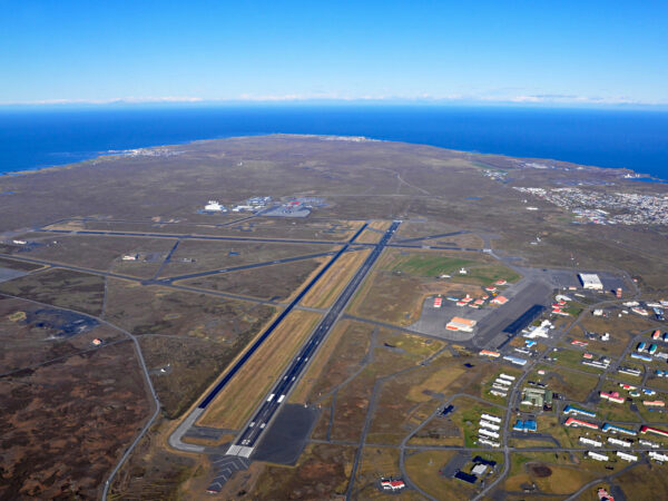 Private Transfer: Akureyri to Keflavik